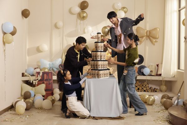 CHAGEE Loves Hello Kitty Pop-Up