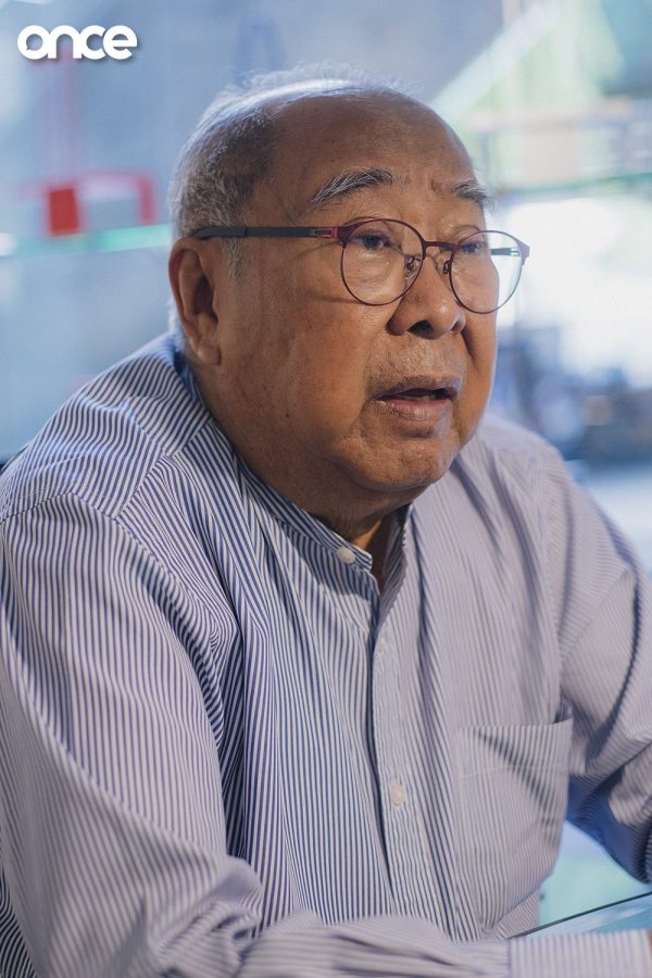 นิธิ สถาปิตานนท์