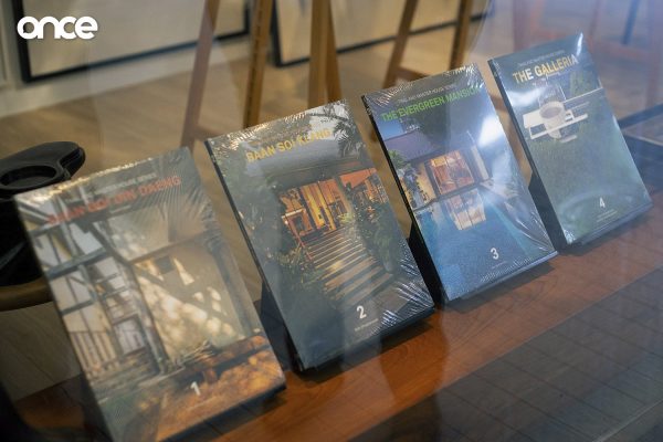 นิธิ สถาปิตานนท์