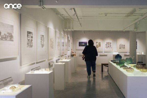 นิธิ สถาปิตานนท์