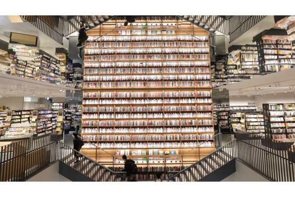 TSUTAYA BOOKSTORE